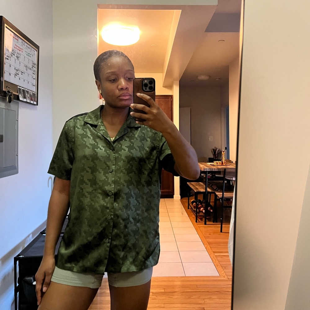 Beyoncé Adidas Ivy Park satin shirt | Unisex